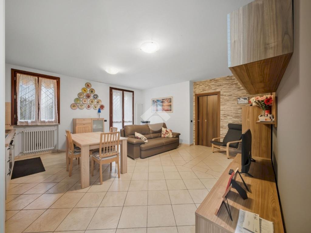 Three-room apartment Via Giovanni Amendola, Reggio nell'Emilia - photo 2