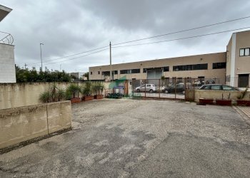 dettagli - Locale Commerciale Via dei Vetrai 5, Modugno - foto 8