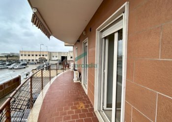 viste - Locale Commerciale Via dei Vetrai 5, Modugno - foto 11