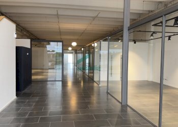 dettagli - Locale Commerciale Strada Statale 100 18, Casamassima - foto 5