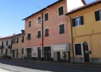 2.jpg - Magazzino all'asta Corso Trento e Trieste 174, Ronco Scrivia - foto 1