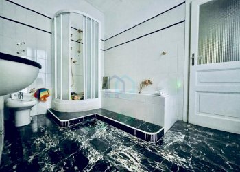 IMG-20240104-WA0079.jpg - Appartamento Piazza del Popolo 8, Savona - foto 9