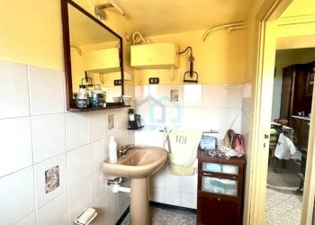 60.jpg - Appartamento Piazza del Popolo 8, Savona - foto 19