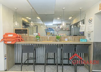 3.0 BANCONE .jpg - Pizzeria VIA D'ANDRADE, Genova (neighborhood Sestri Ponente) - photo 15