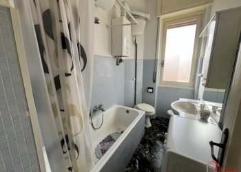 6.0 BAGNO.jpeg - Appartamento VIA GIORDANO 96, Genova (zona Sestri Ponente) - foto 13