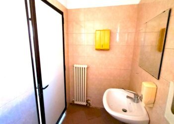 lato bagno.jpg - Cartoleria - Libreria Rovigo - foto 10