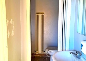 bagno piano terra.jpg - Cartoleria - Libreria Rovigo - foto 19