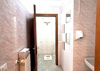 bagno.jpg - Cartoleria - Libreria Polesella - foto 6