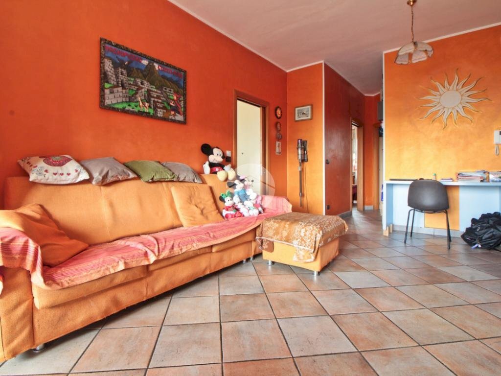 Three-room apartment Via Cercenasco, Torino (neighborhood Lingotto) - photo 2