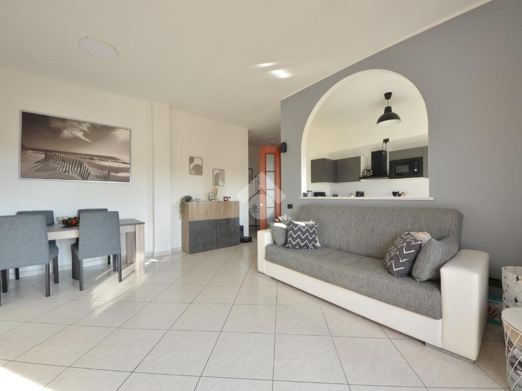 Three-room apartment Via A. Manzoni, Cambiago - photo 2