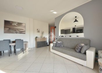 Three-room apartment Via A. Manzoni, Cambiago - photo 2