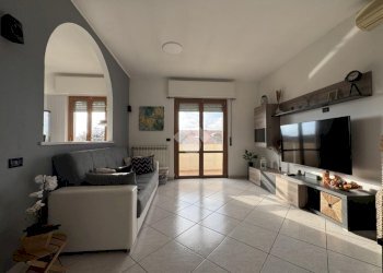 Three-room apartment Via A. Manzoni, Cambiago - photo 7