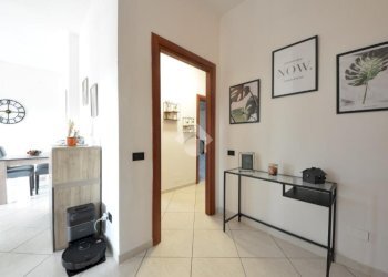 Three-room apartment Via A. Manzoni, Cambiago - photo 18