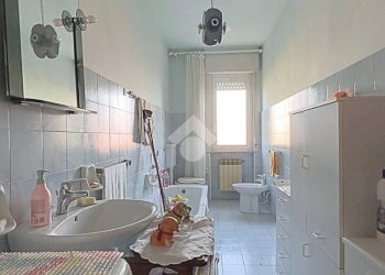 Three-room apartment Via Ugo la Malfa, Novi Ligure - photo 9
