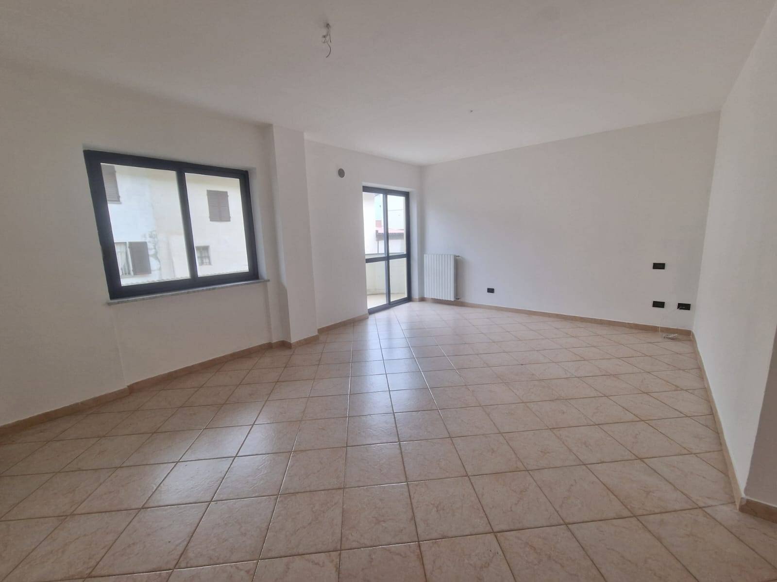 Foto 2 - Four-room apartment Piazza Martiri delle Foibe, Bra - photo 2