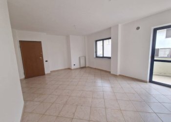 Foto 4 - Quadrilocale Piazza Martiri delle Foibe, Bra - foto 4