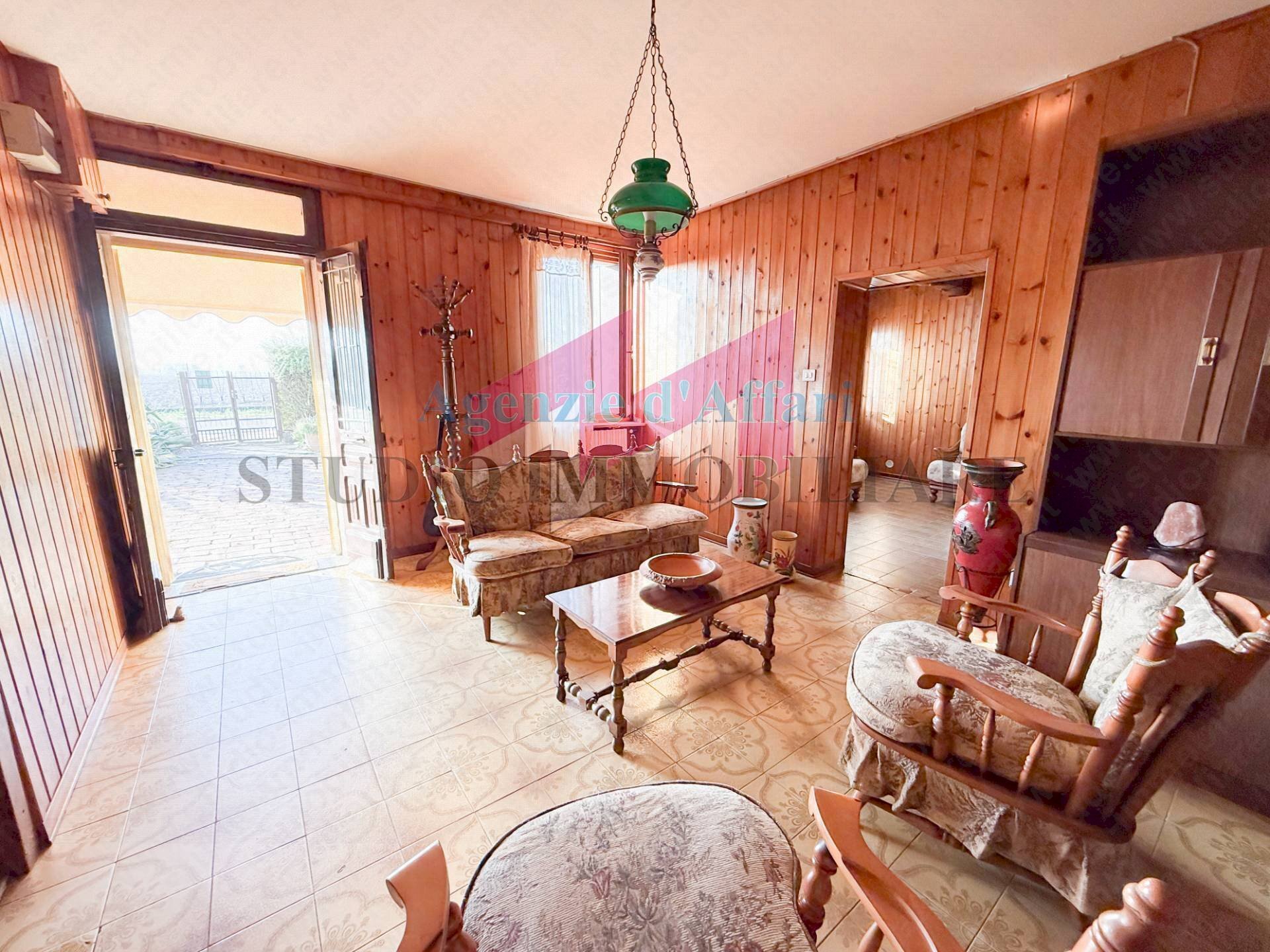 Foto 3 - Casa indipendente Via Gorgo Spino
 
374, Bagnolo di Po - foto 3