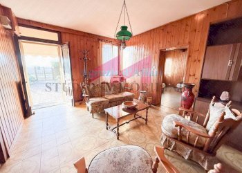 Foto 3 - Casa indipendente Via Gorgo Spino
 
374, Bagnolo di Po - foto 3