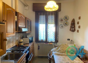 Foto 6 - Trilocale via XXV aprile
 
14, Castiglione delle Stiviere - foto 6