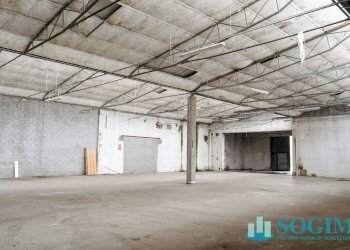 Interno - Capannone Via Morandi
 
21, Saronno - foto 13