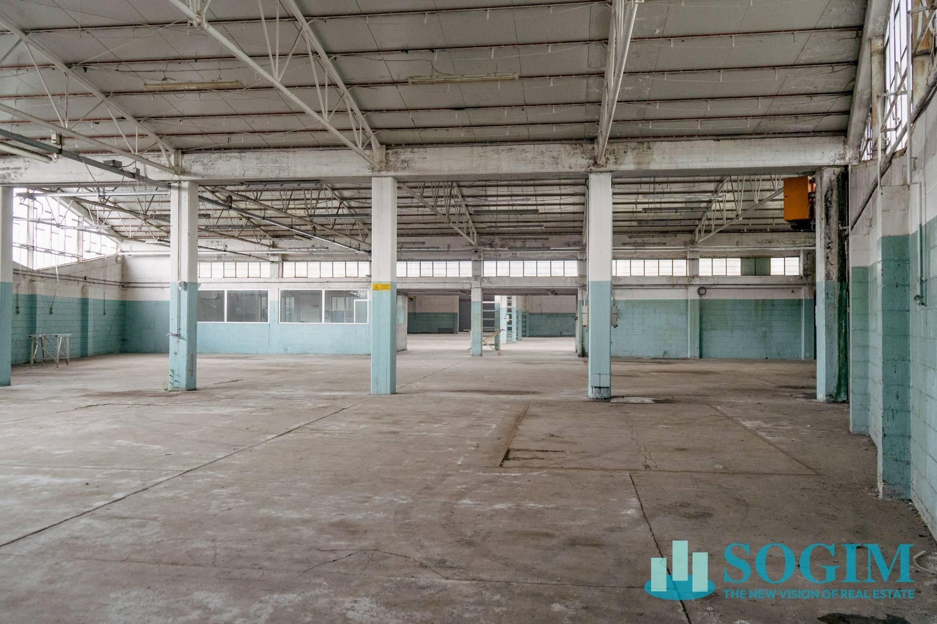 Interno - Capannone Via Morandi
 
21, Saronno - foto 1