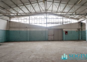 Interno - Capannone Via Morandi
 
21, Saronno - foto 3