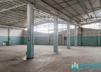 Interno - Capannone Via Morandi
 
21, Saronno - foto 4