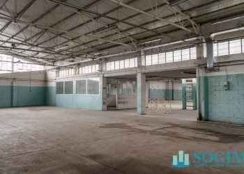 Interno - Capannone Via Morandi
 
21, Saronno - foto 6