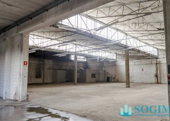 Interno - Capannone Via Morandi
 
21, Saronno - foto 19