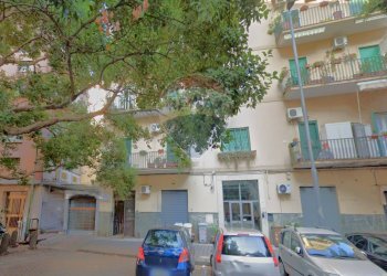 Edificio all\'aperto - Locale Commerciale Via Giovanni Battista Ruoppolo
 
21, Napoli - foto 1