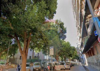 Edificio all\'aperto - Locale Commerciale Via Giovanni Battista Ruoppolo
 
21, Napoli - foto 4