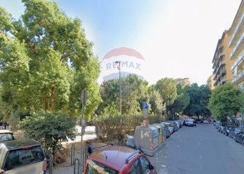 Edificio all\'aperto - Locale Commerciale Via Giovanni Battista Ruoppolo
 
21, Napoli - foto 6