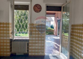 piano terra cucina vista terrazzo - Villa via IV Novembre
 
11 - 9, Benna - foto 11