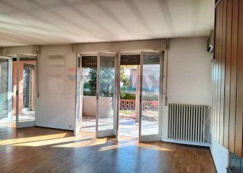 locale living particolare - Villa via IV Novembre
 
11 - 9, Benna - foto 12