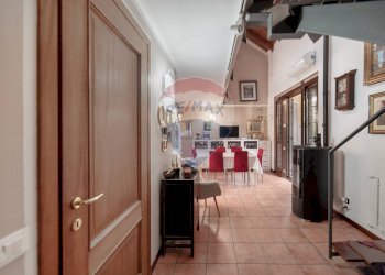 Hall / corridoio - Trilocale Bellinzago Lombardo - foto 9