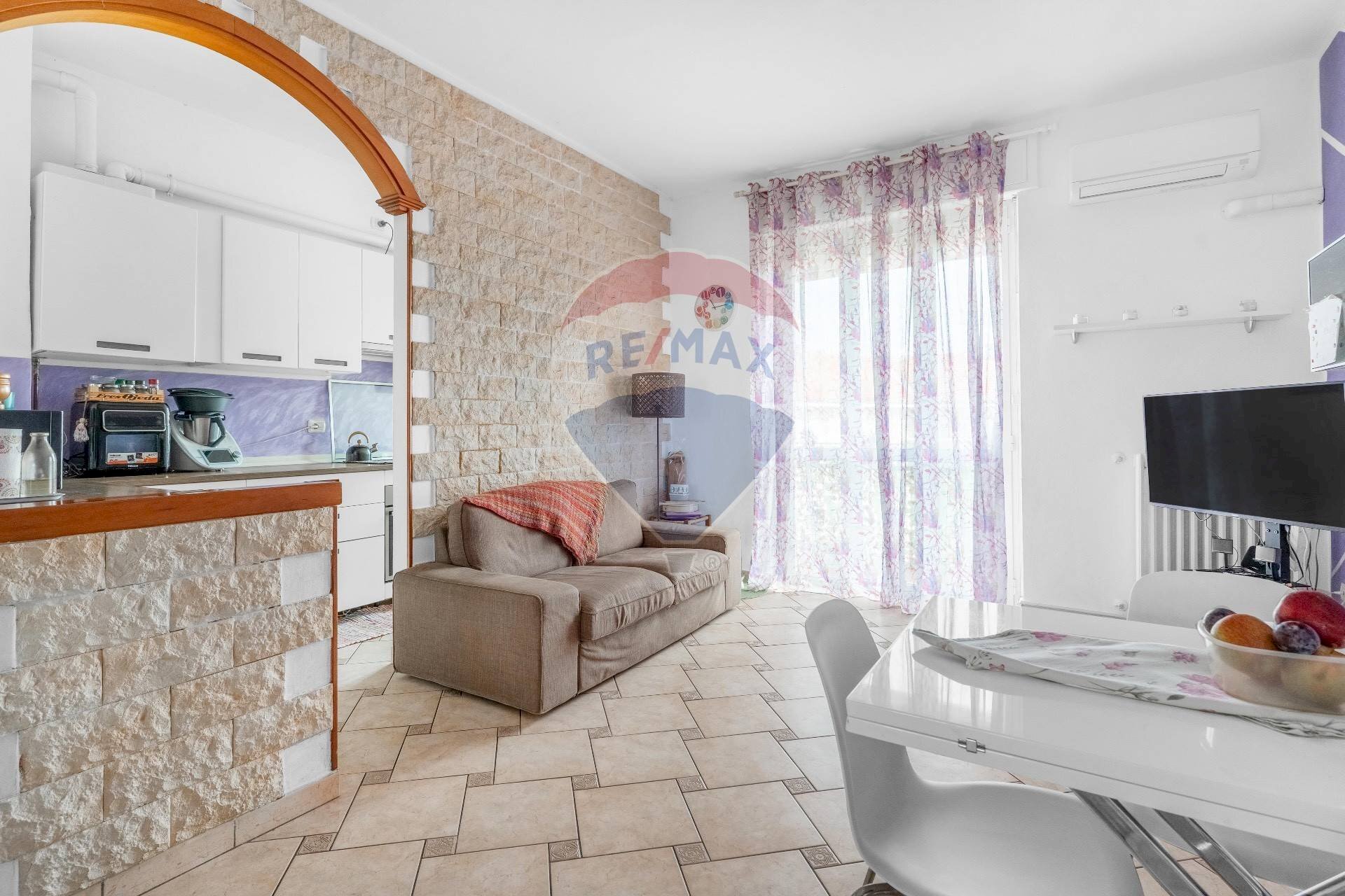 Sala da pranzo - Trilocale via San Carlo
 
2, Vanzago - foto 1