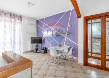 Sala da pranzo - Trilocale via San Carlo
 
2, Vanzago - foto 3