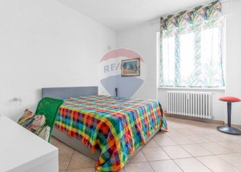 Camera / camera da letto - Trilocale via San Carlo
 
2, Vanzago - foto 11