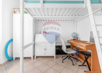 2° camera da letto - Trilocale via San Carlo
 
2, Vanzago - foto 16