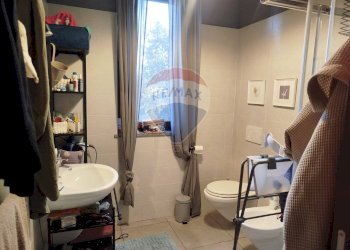 Bagno - Trilocale Via Madonna
 
61, San Martino Siccomario - foto 6