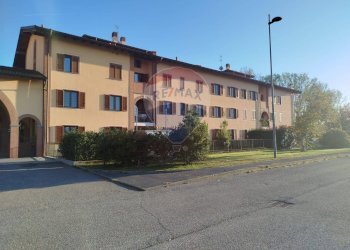 Edificio all\'aperto - Trilocale Via Madonna
 
61, San Martino Siccomario - foto 14