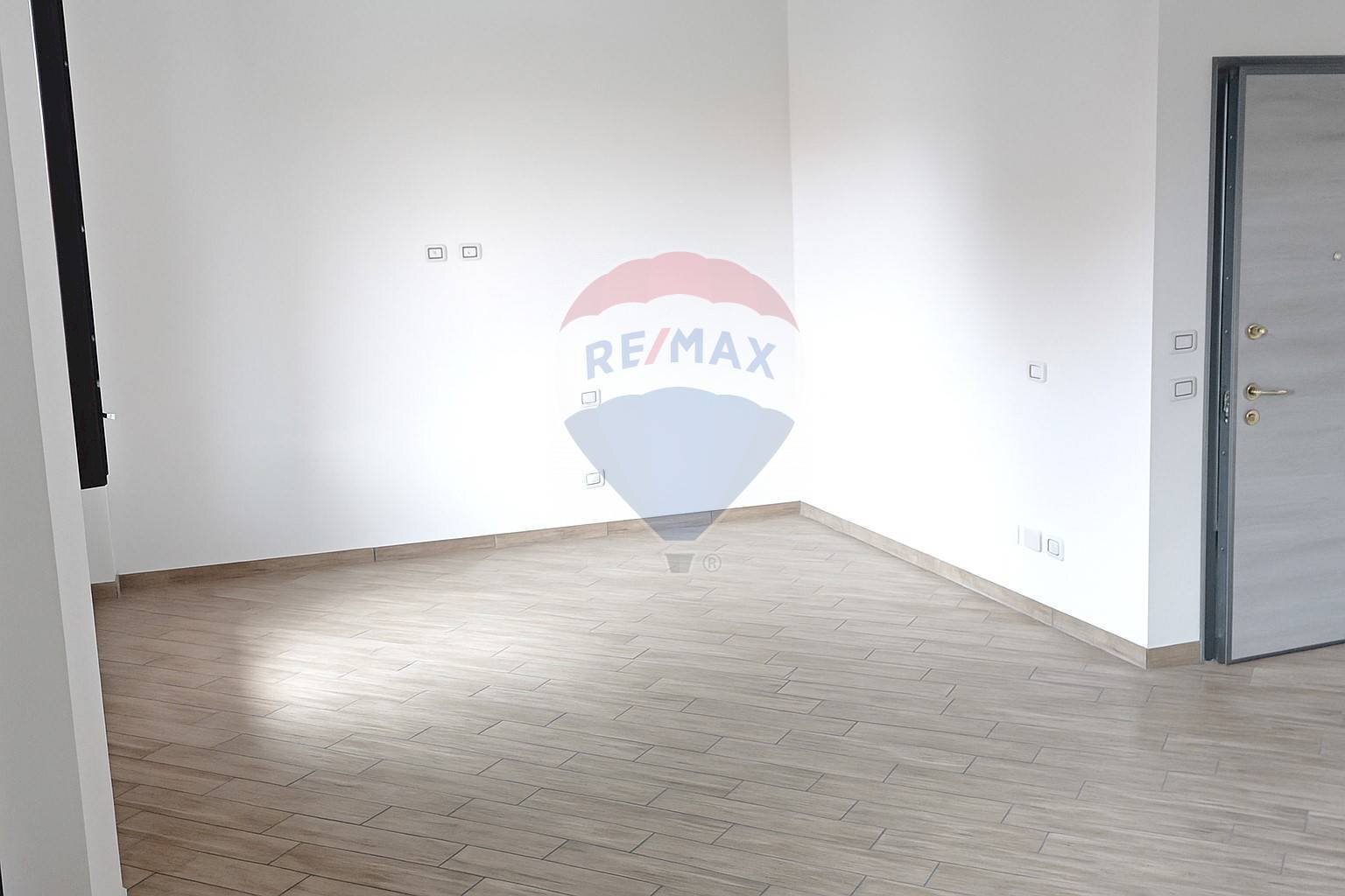 Stanza vuota - Two-room apartment Via Alcide de Gasperi
 
60, Agrate Brianza - photo 3