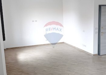 Stanza vuota - Bilocale Via Alcide de Gasperi
 
60, Agrate Brianza - foto 3