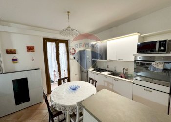 Cucina - Casa semi indipendente Via San Pietro
 
15, Luino - foto 3