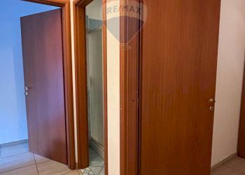 Hall / corridoio - Trilocale Via Rimembranze
 
3, Cremenaga - foto 6