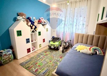 Camera / camera da letto - Quadrilocale VIALE DEI MILLE
 
35, Varese - foto 9