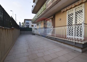 Terrazza - Appartamento Via Antonino Gramsci
 
138, Gravina di Catania - foto 4