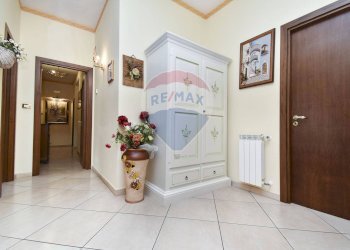 Hall / corridoio - Appartamento Via Antonino Gramsci
 
138, Gravina di Catania - foto 5