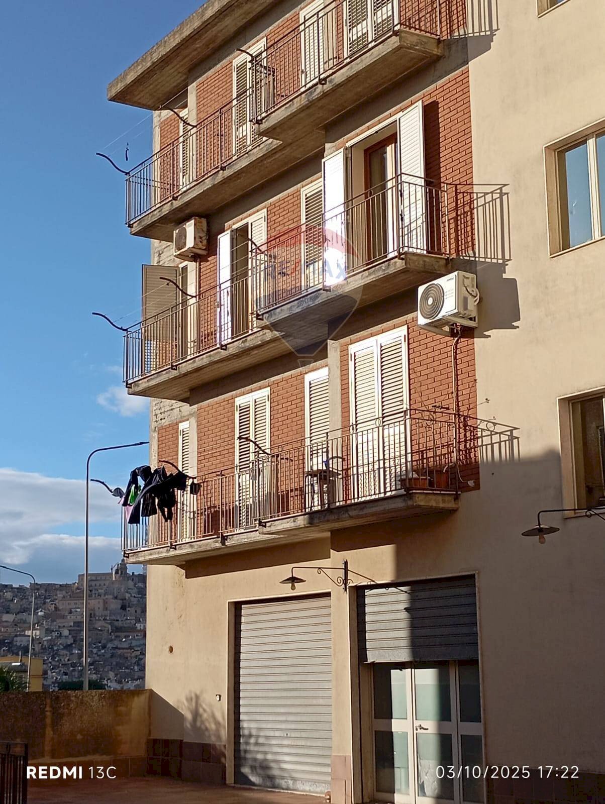 Edificio all\'aperto - Quadrilocale Via Cristoforo Colombo
 
10, Caltagirone - foto 1