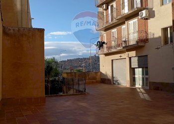 Terrazza - Quadrilocale Via Cristoforo Colombo
 
10, Caltagirone - foto 4